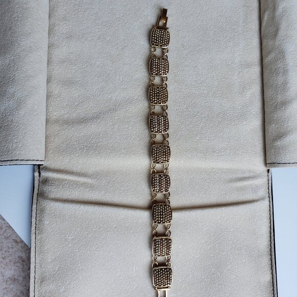 Vintage Liz Claiborne Bracelet Gold Tone Square Links Clear and Rose Gold Stones - Picture 5 of 6